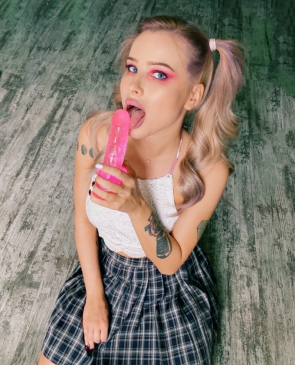 Лина, 20
